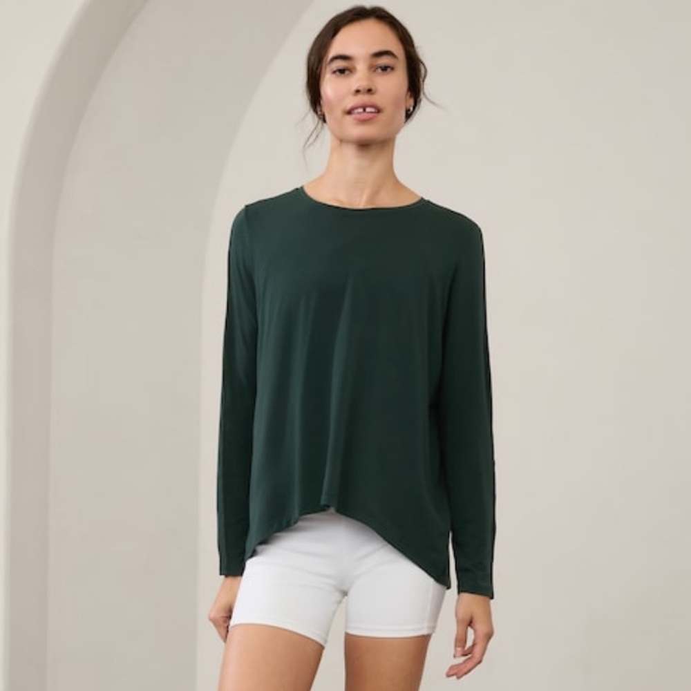 Athleta “With Ease” green top
